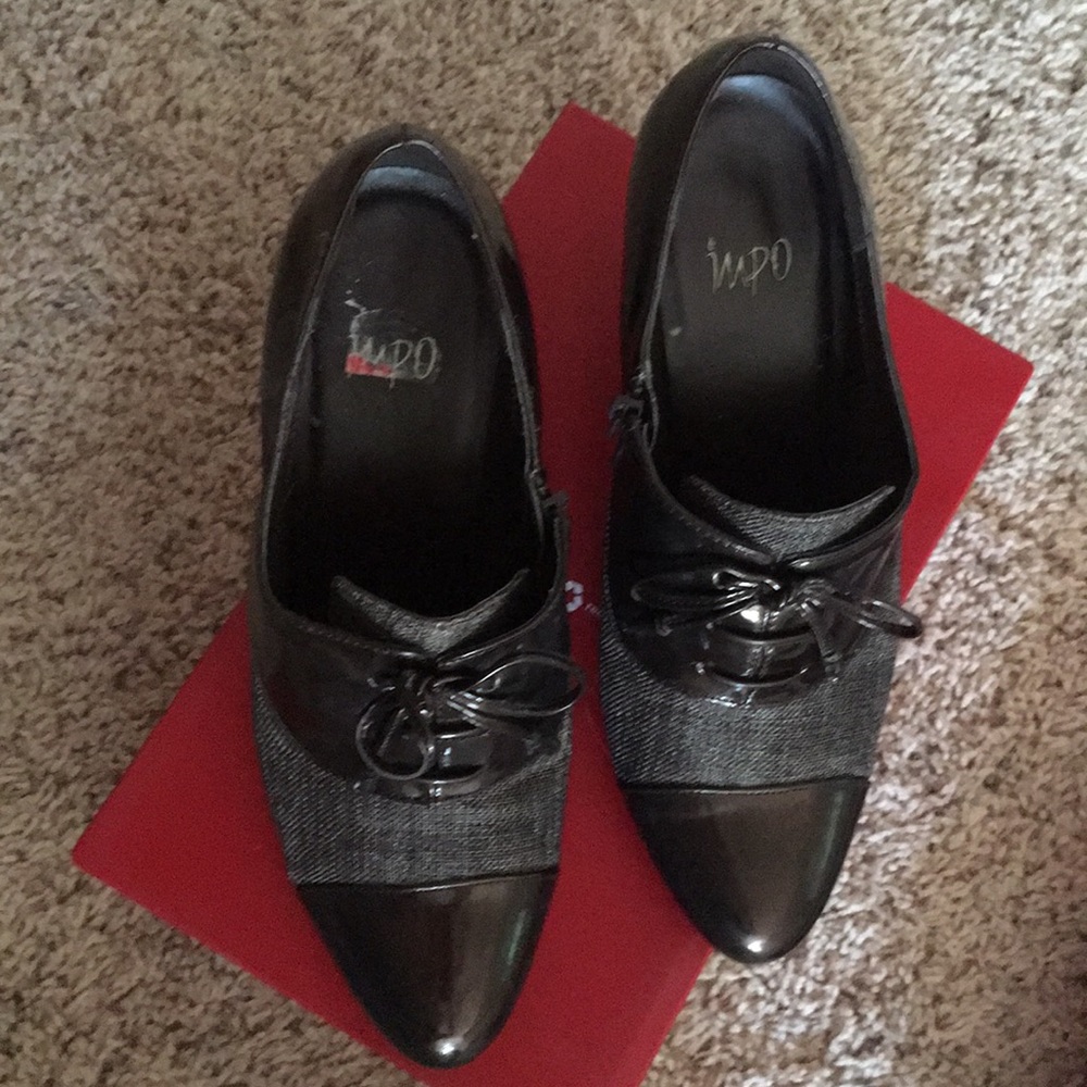 Luster Patent/Twill Fabric booties